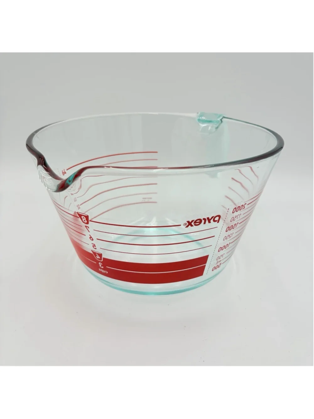 VTG Pyrex 8 Cup 2 Qt 2000mL Glass Measuring Batter Bowl Red Made USA